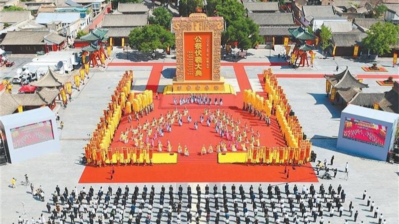 2025 (Yi SI) 연도 중국 문화의 창시자 인 Fuxi에 대한 공개 기념관이 웅장하게 개최되었습니다. 루오산의 장군은 기념을 발표했다. Yang Zhen은 송 타오, Ma Ying-Jeou, Hu Changsheng, Zhuang Guotai에 참석했고, Ren Zhenhe는 존중으로 기념 텍스트를 읽었습니다